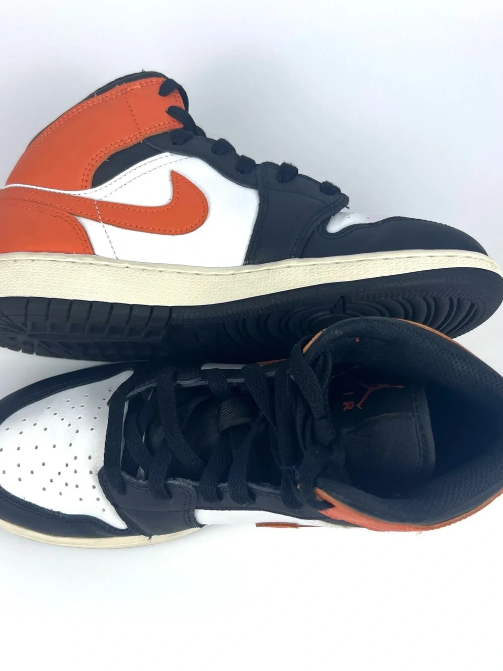 Nike Air Jordan 1 Mid - Orange/Black/White Kids Sneakers